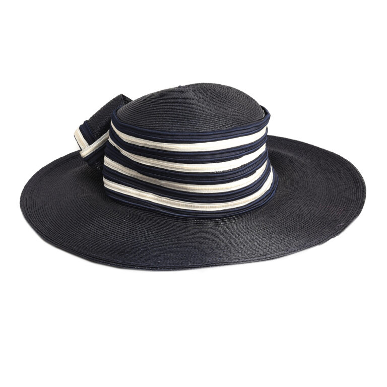 Σκούρο μπλέ καπέλο