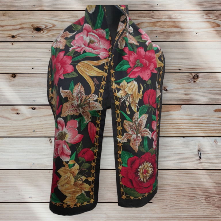 Μακρύ μαντήλι